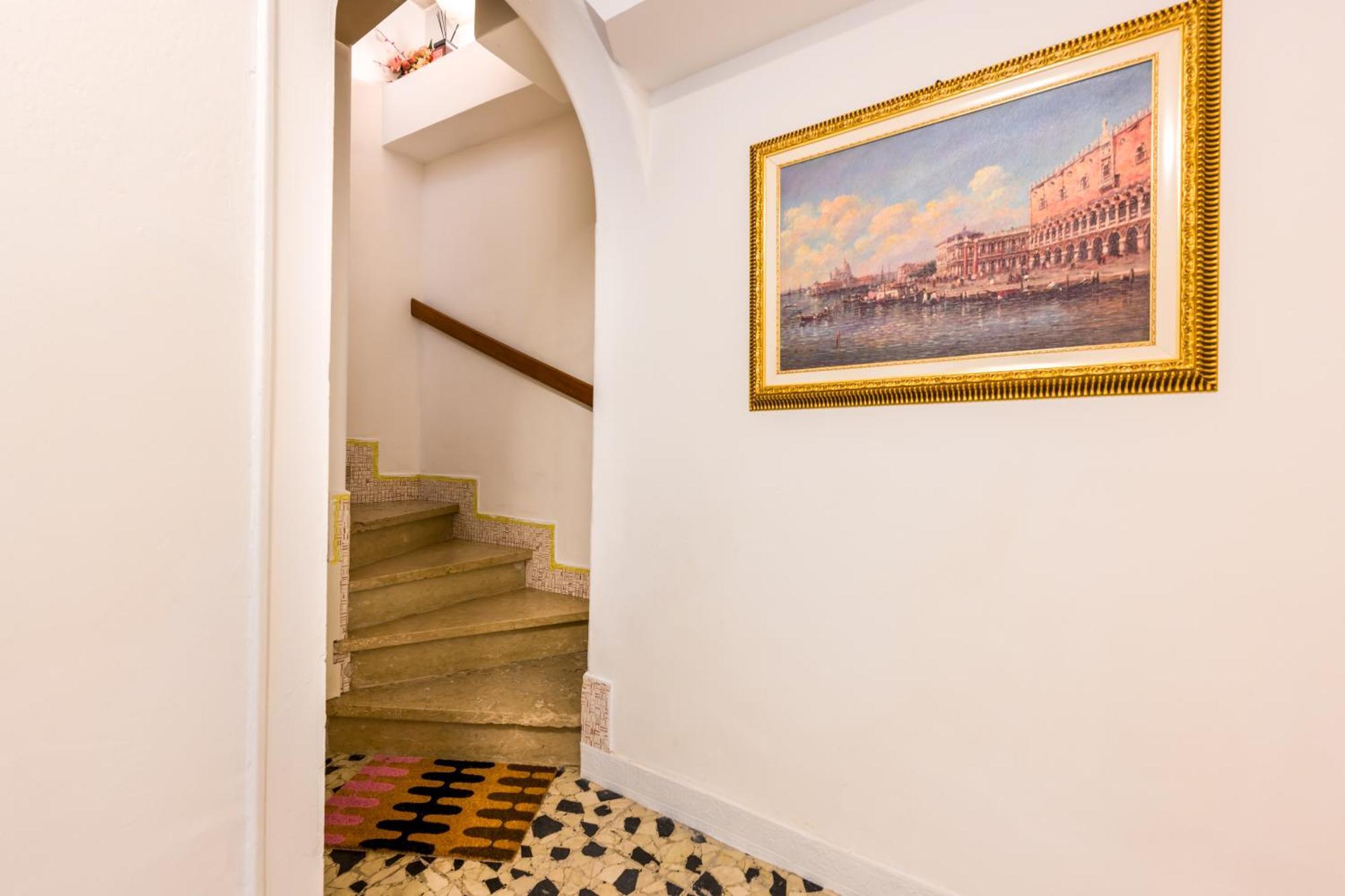 Ca Del Bezzo - Comfort & City View Venedik Dış mekan fotoğraf